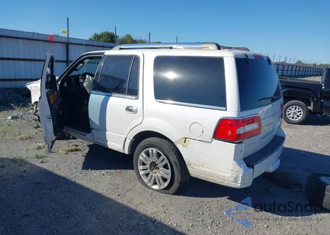2011 Lincoln Navigator z USA, uszkodzony, nr VIN 5LMJJ2H54BEJ02557
